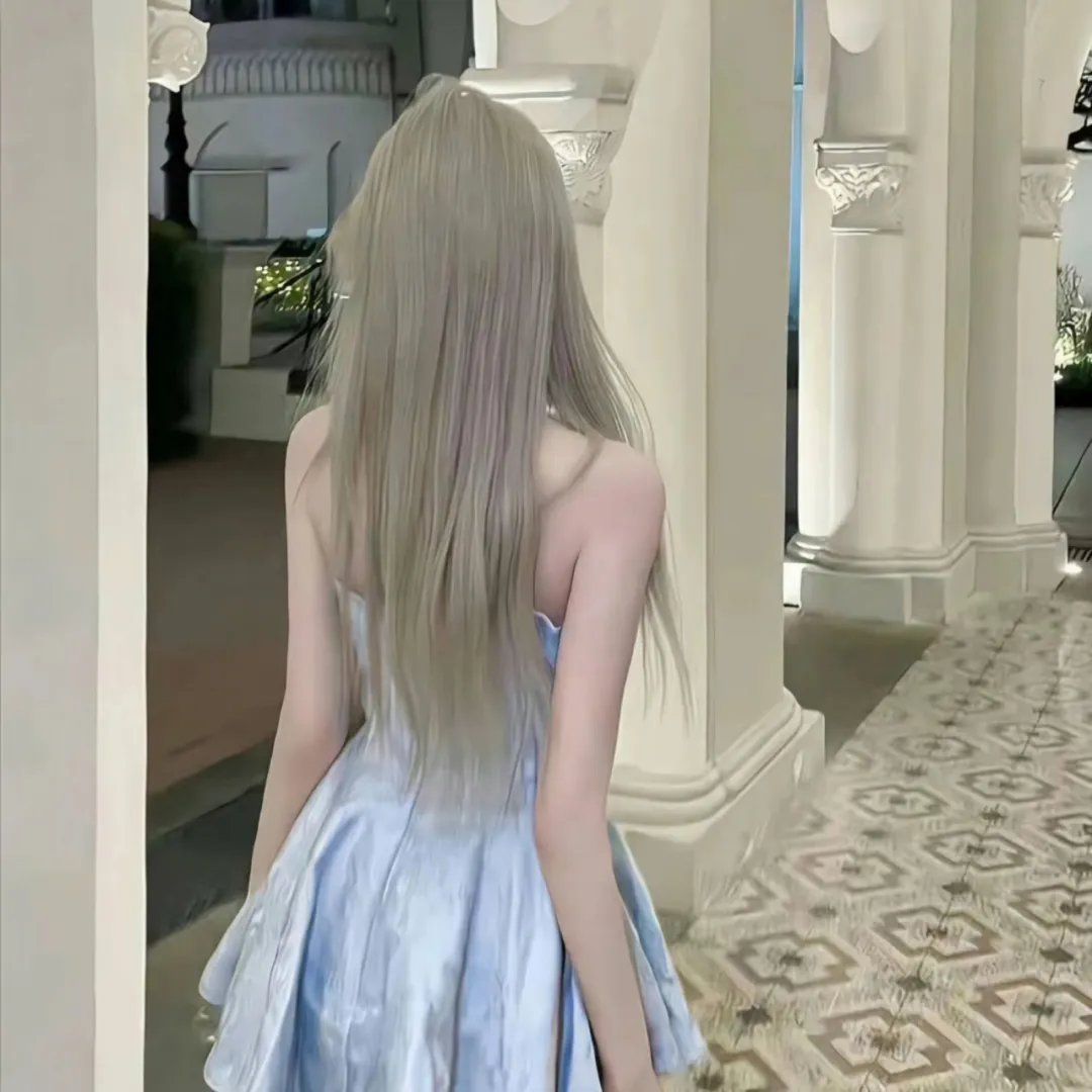 女仆们